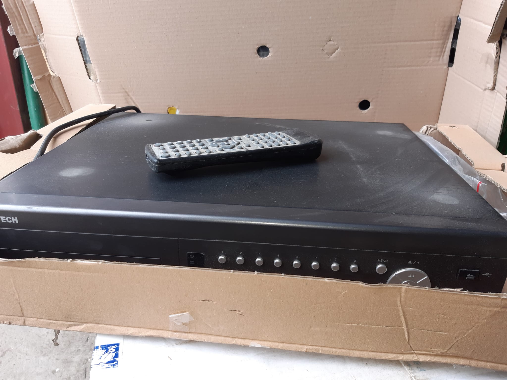 Lecteur DVD avec télécommande