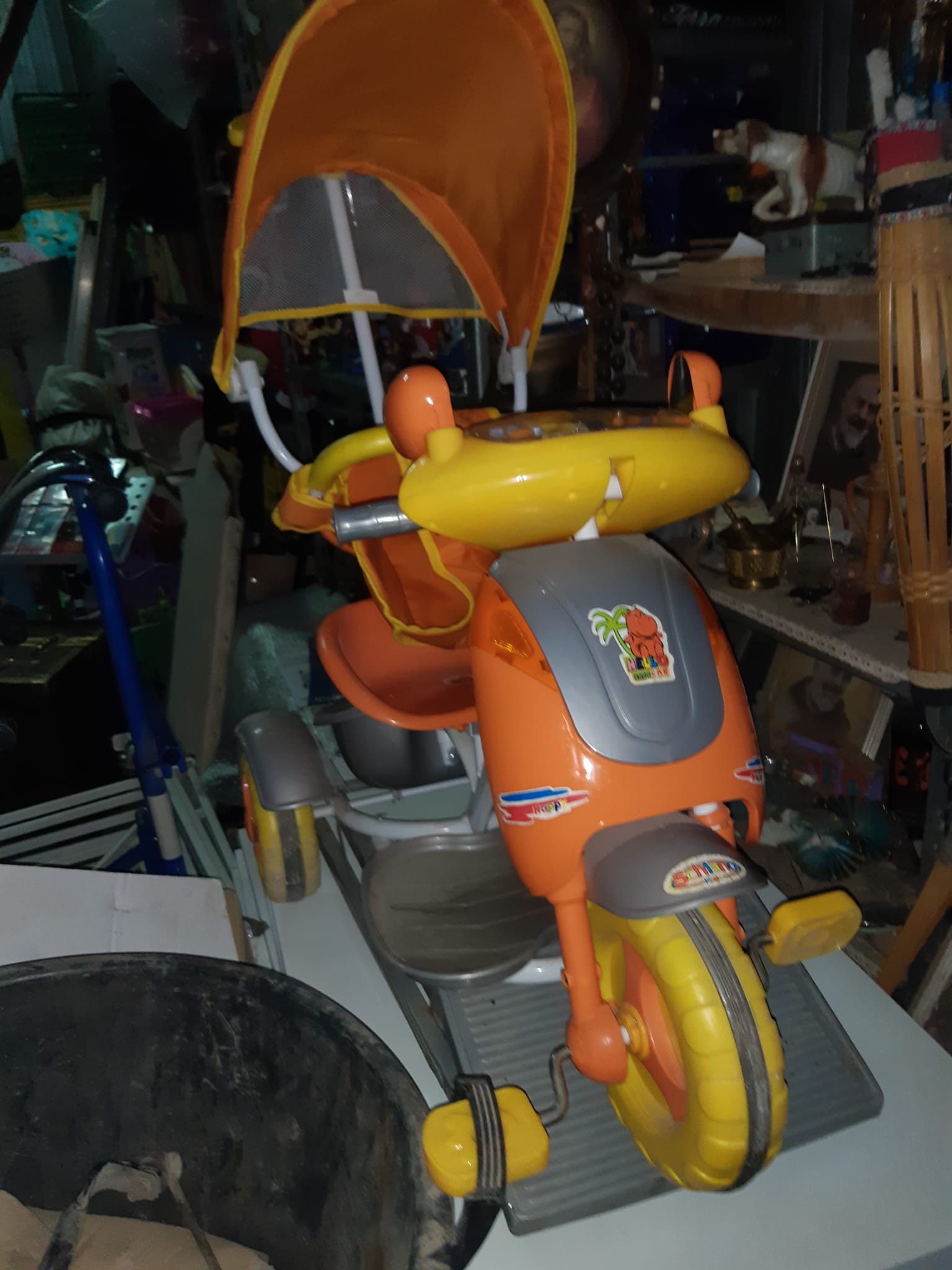 Tricycle avec capote